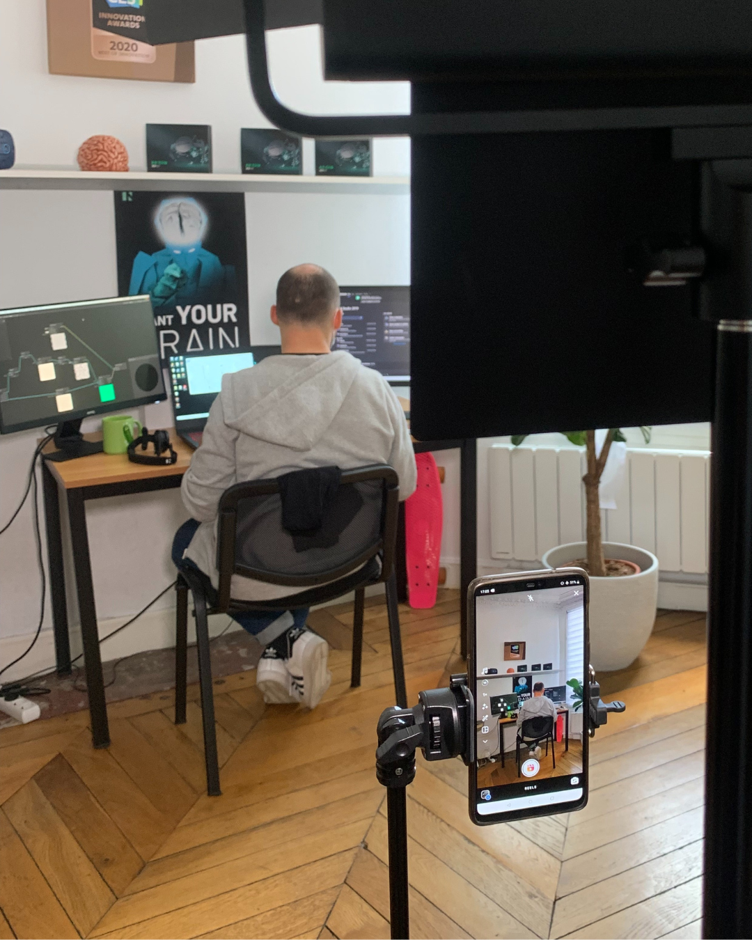 Behind-the-scenes content production for NextMind 4